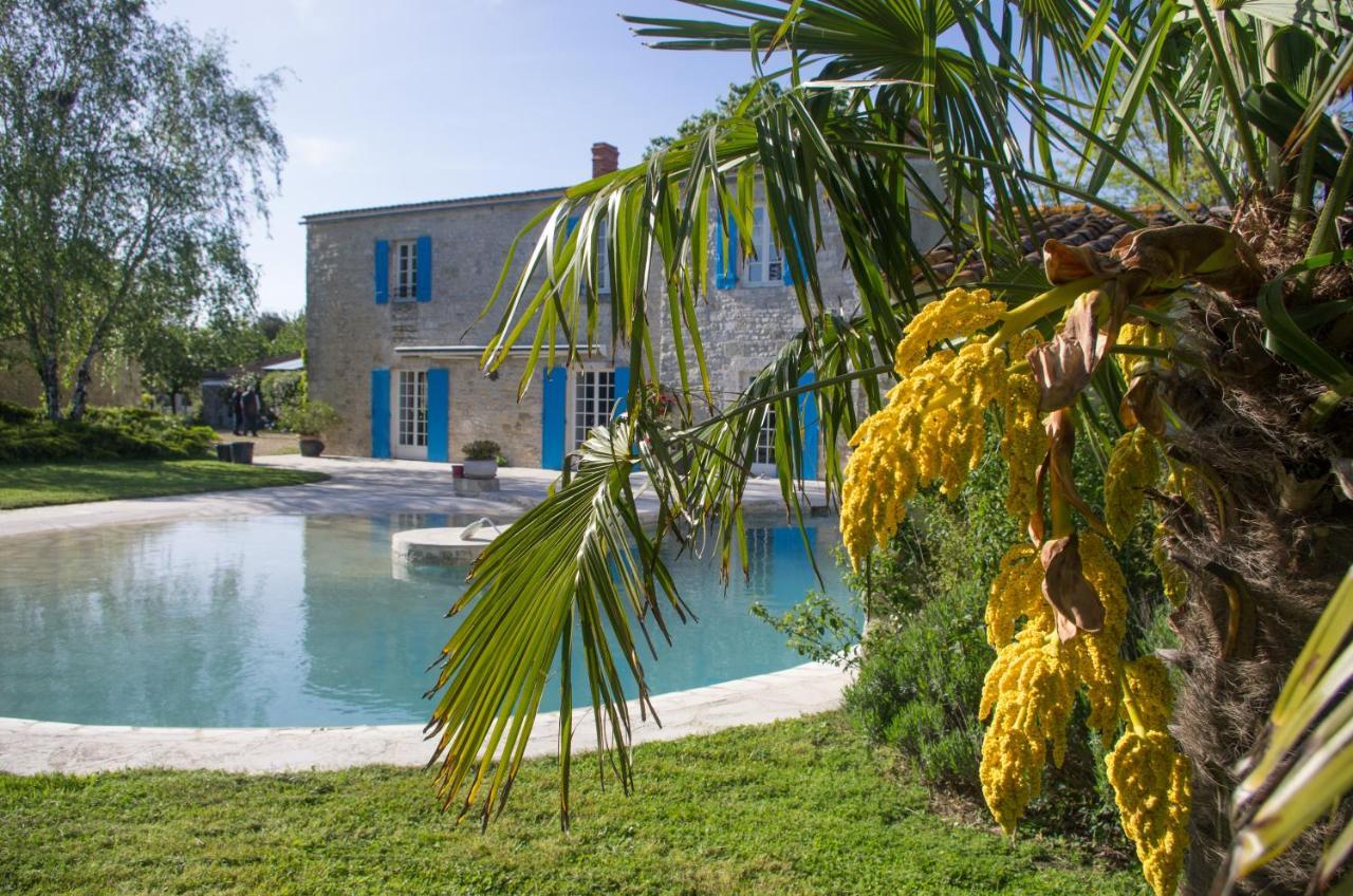Bed and Breakfast Logis Saint Léonard Dompierre-sur-Mer Esterno foto