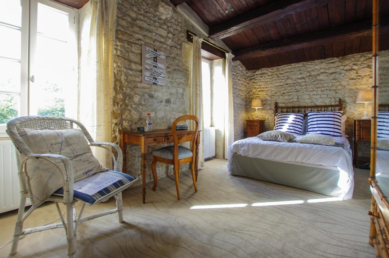 Bed and Breakfast Logis Saint Léonard Dompierre-sur-Mer Esterno foto