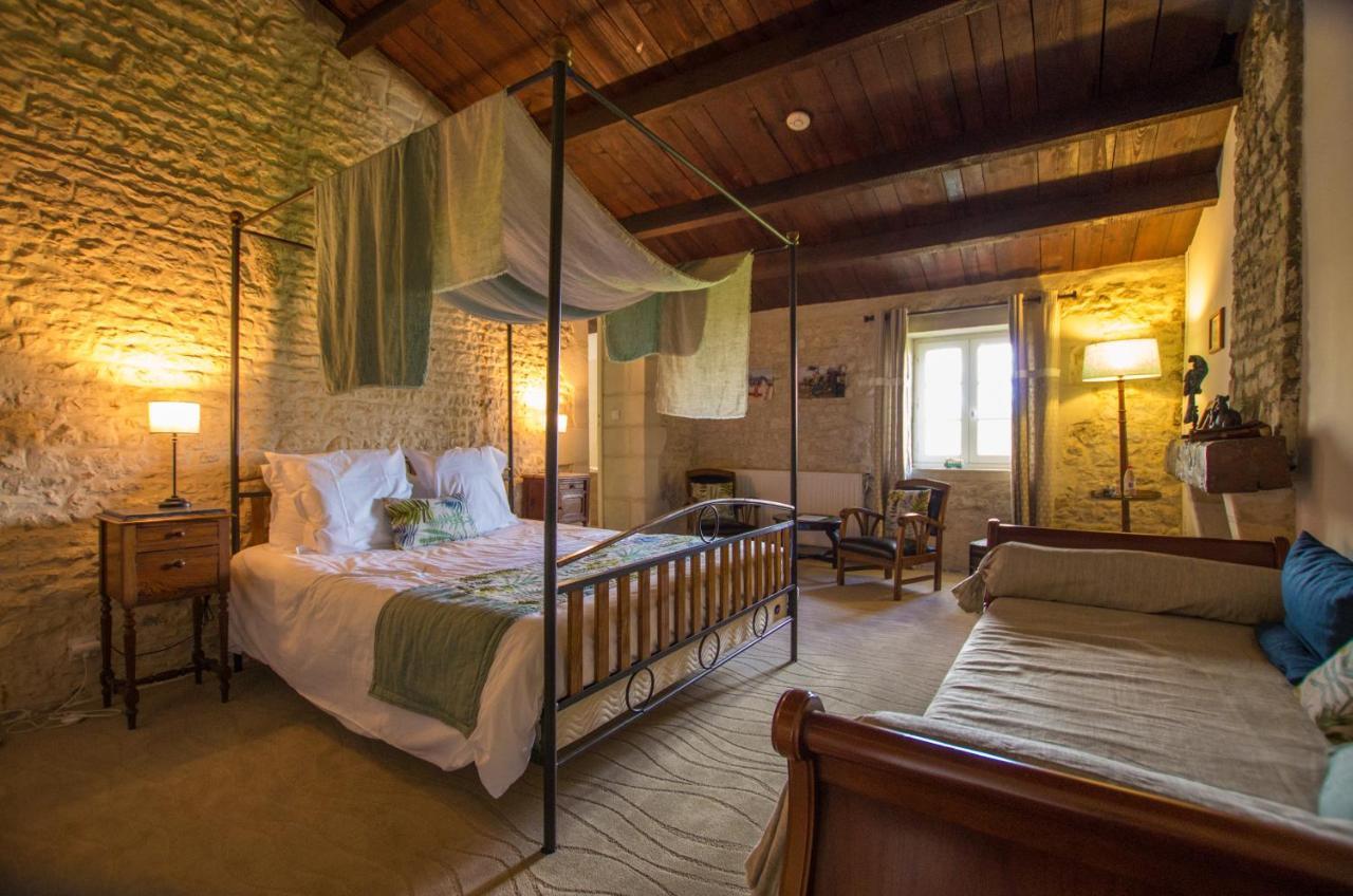 Bed and Breakfast Logis Saint Léonard Dompierre-sur-Mer Esterno foto