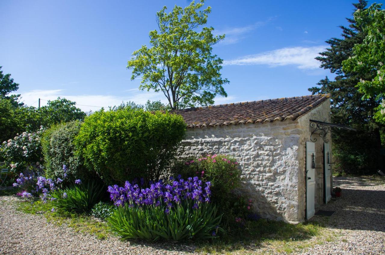Bed and Breakfast Logis Saint Léonard Dompierre-sur-Mer Esterno foto