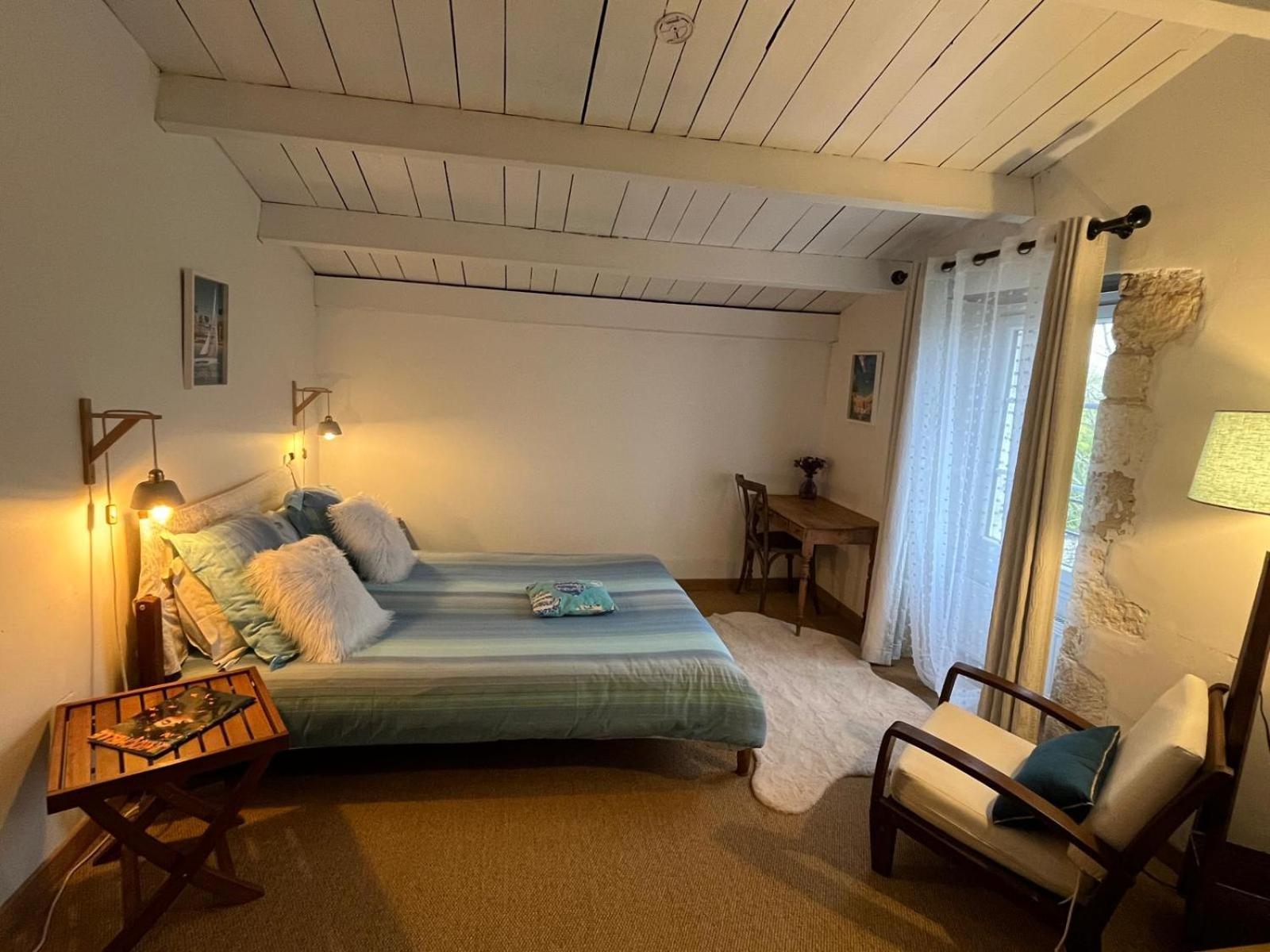 Bed and Breakfast Logis Saint Léonard Dompierre-sur-Mer Esterno foto